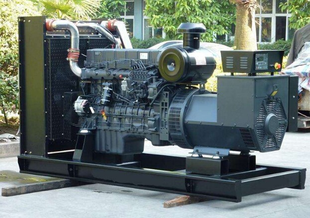 来凤全新本田150kw大型柴油发电机组